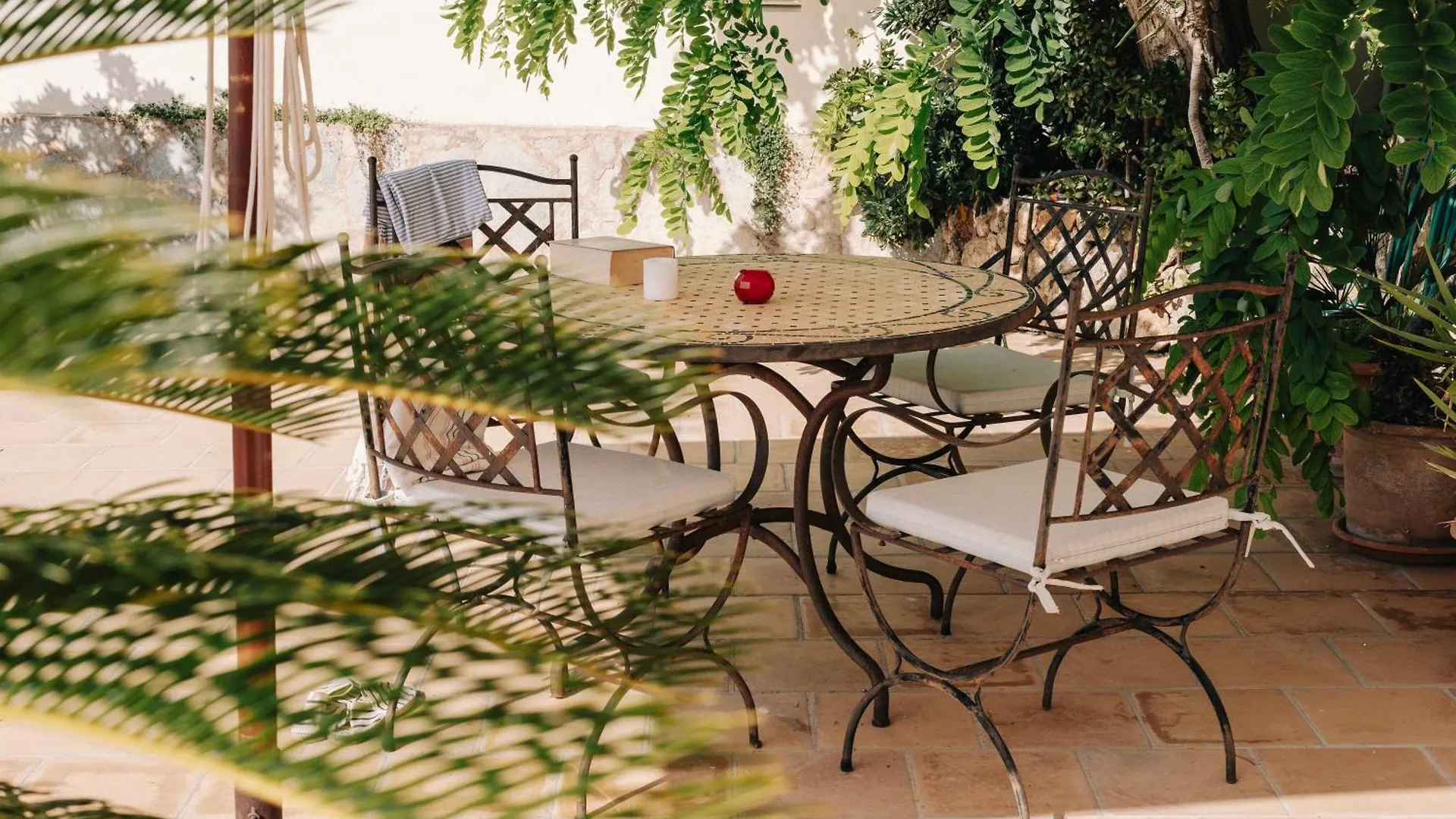 Hostal Sa Baronia Banyalbufar Guest house