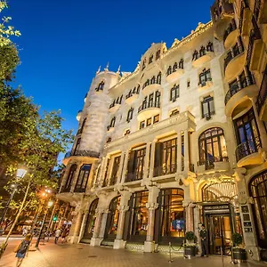 Casa Fuster G.l Monumento 5*, Barcelona Spanje